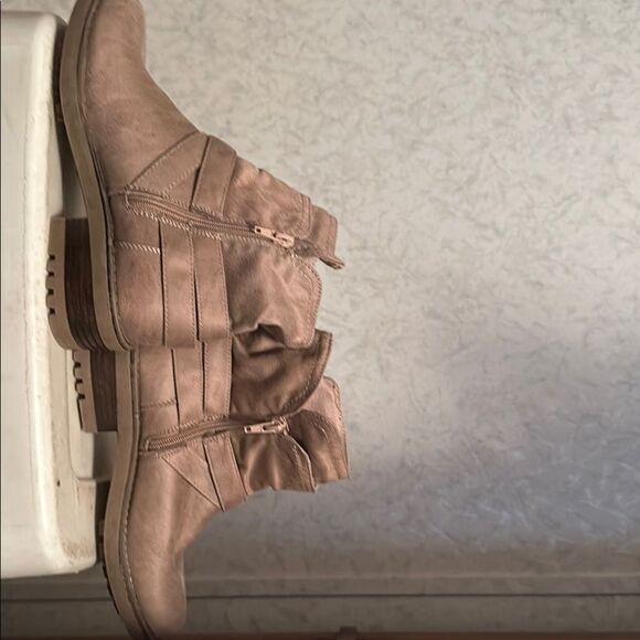 NWOT   Carlos by Carlos Santana Tan Combat Moto Boots 7.5 never worn - Picture 5 of 5